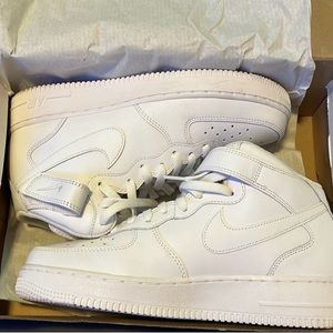 Nike Air Force 1’s Mid ‘07